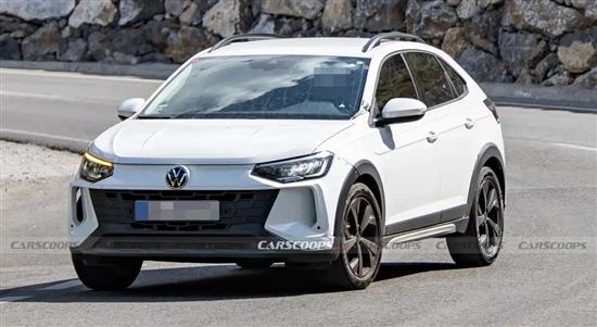 Flagradas fotos-espia do novo Volkswagen Nivus com estilo cupê SUV