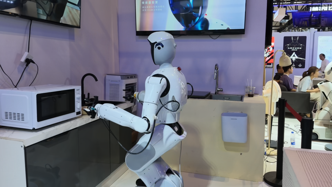 WAIC 2026 | Visão Extraordinária Apresenta Linha Completa de Produtos de Modelos Mundiais