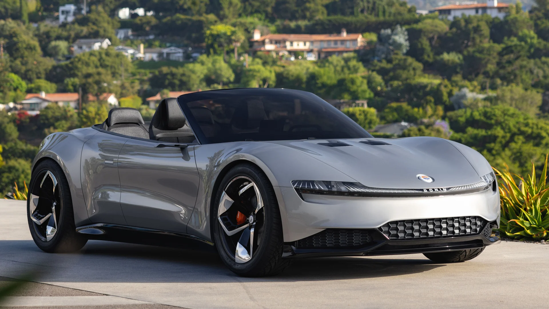 Novo Fisker Ronin: GT elétrico conversível de 1000 cv custará US$ 385.000