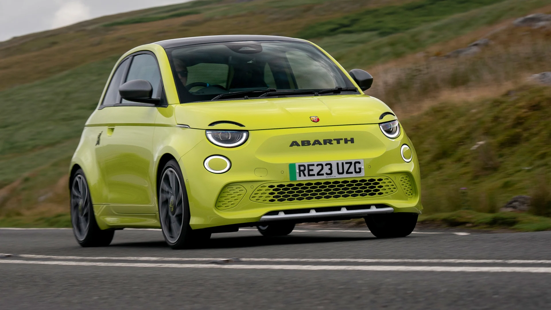 Avaliação do Abarth 500e 2023