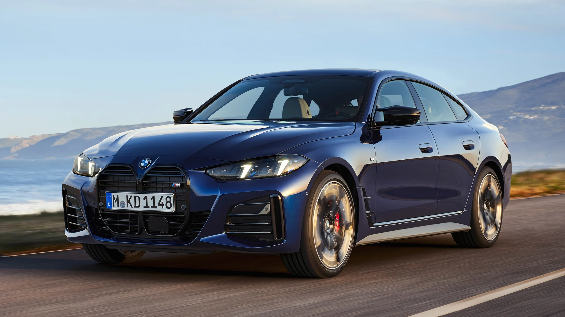 O BMW Série 4 Gran Coupé e o i4 receberam o mais suave dos facelifts