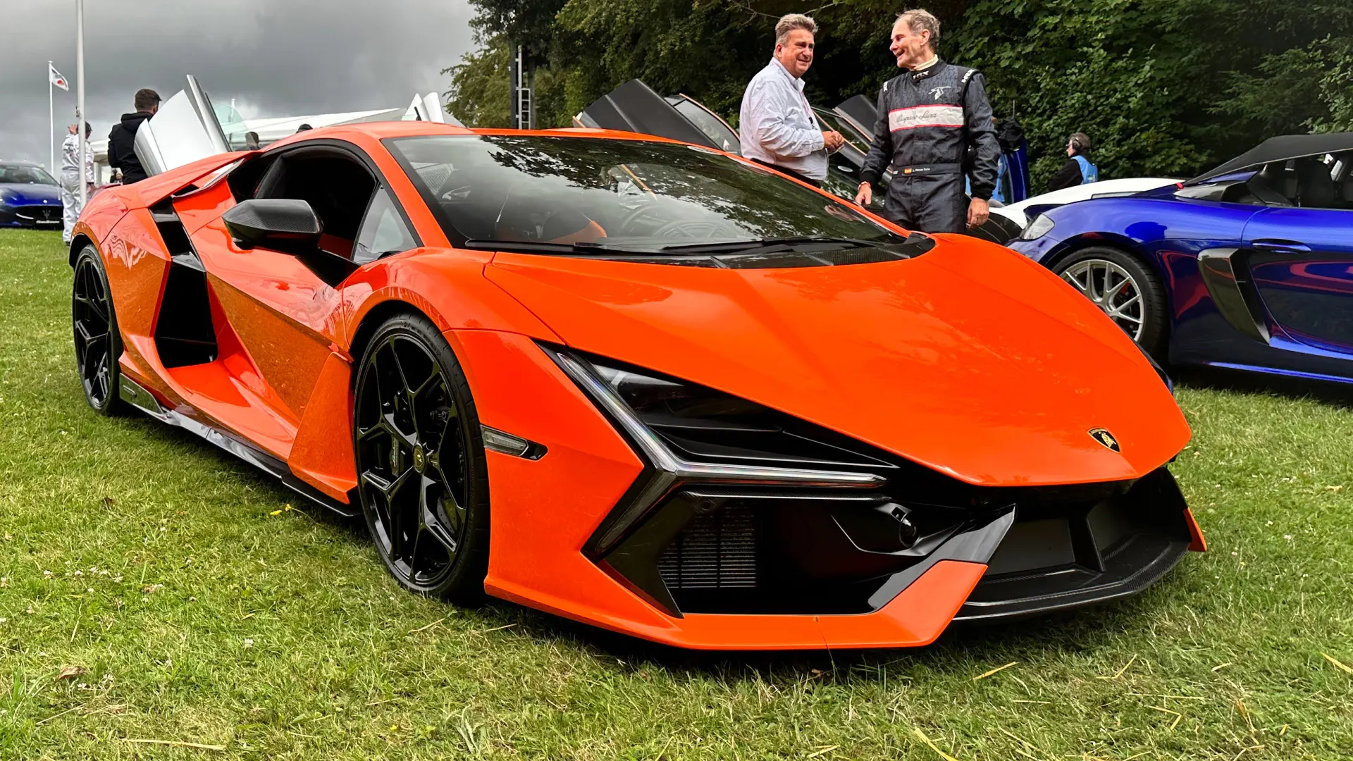 Lamborghini Revuelto: carro-chefe de 1001 cv esgotado por dois anos