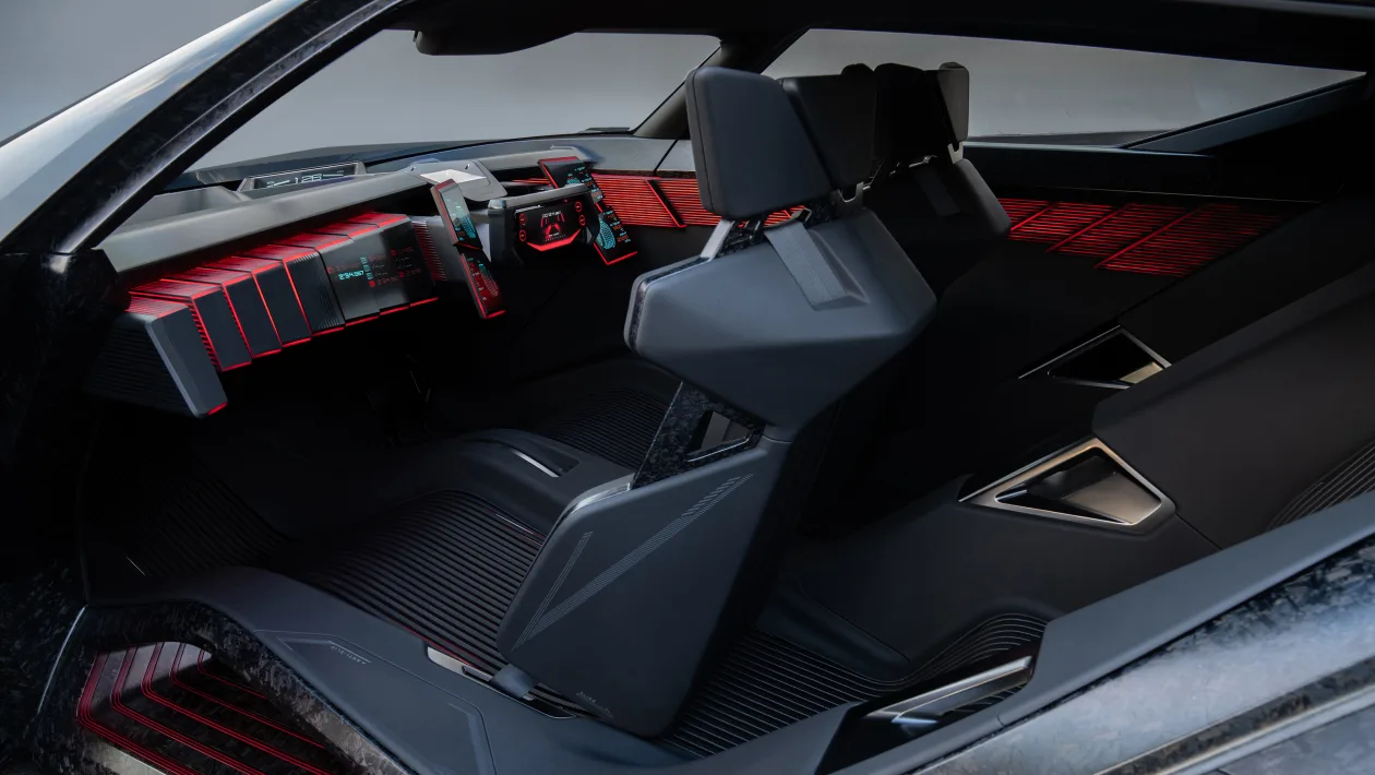 Nissan Hyper Force – interior