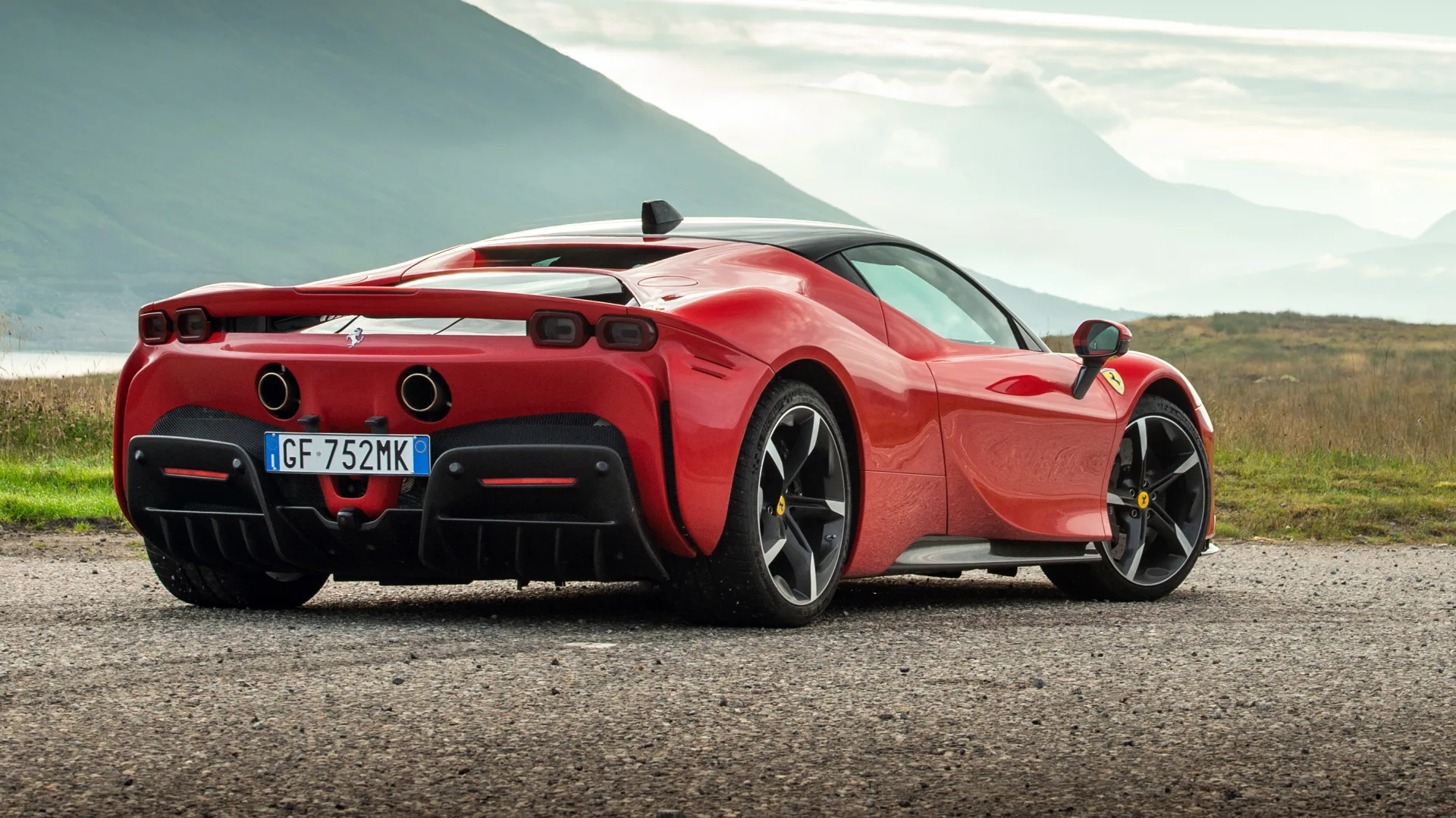 O Ferrari SF90 Stradale morreu: Maranello elimina seu primeiro híbrido plug-in