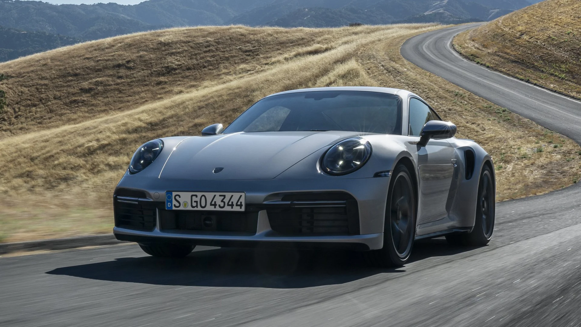 O novo Porsche 911 Turbo 50 Years é uma homenagem de £200 mil ao 930 Turbo